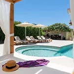 Excelencia New With Artistic Pool & Sea View *