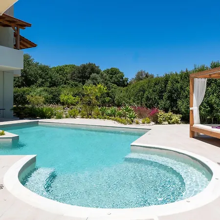 Excelencia New With Artistic Pool & Sea View