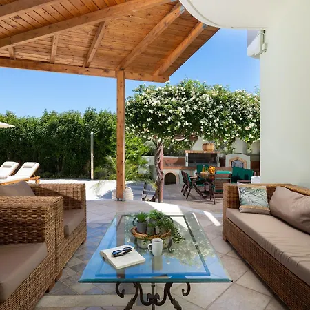 Excelencia New With Artistic Pool & Sea View Asgourou