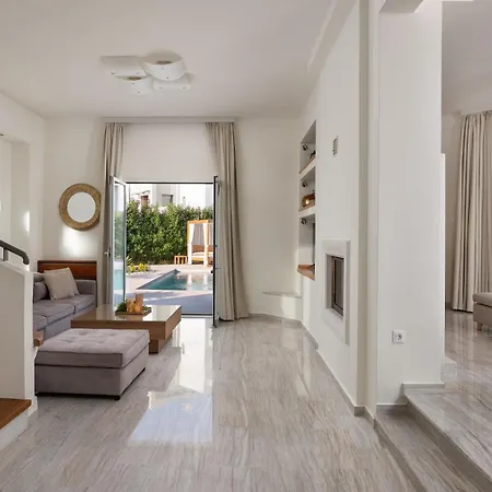 Excelencia New With Artistic Pool & Sea View