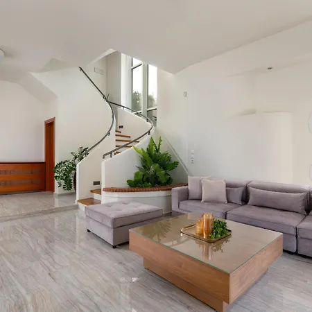 Villa Excelencia New With Artistic Pool & Sea View