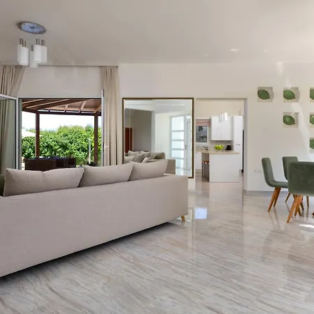 Excelencia New With Artistic Pool & Sea View