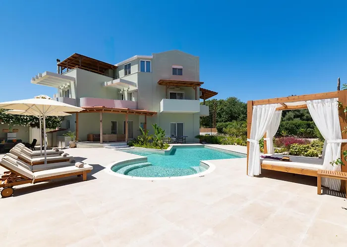 Excelencia New With Artistic Pool & Sea View *