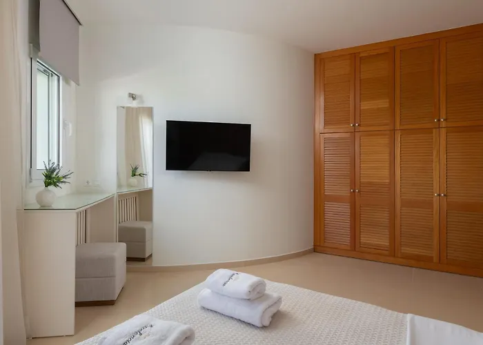 فيلة Excelencia New With Artistic Pool & Sea View Asgourou