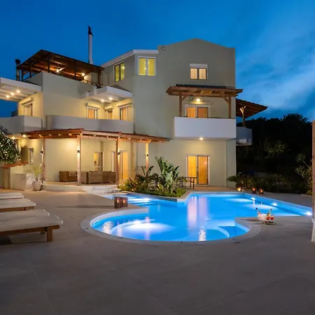 Excelencia New With Artistic Pool & Sea View *