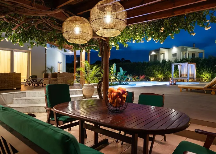 Excelencia New With Artistic Pool & Sea View