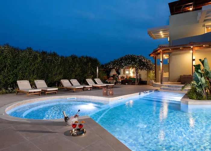 Excelencia New With Artistic Pool & Sea View ヴィラ Asgourou