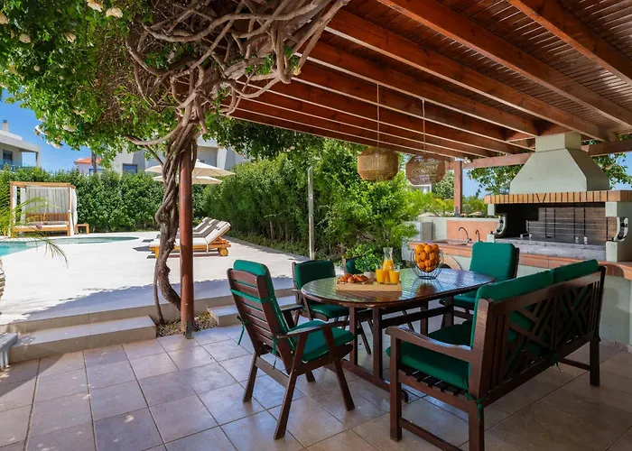 Excelencia New With Artistic Pool & Sea View Asgourou