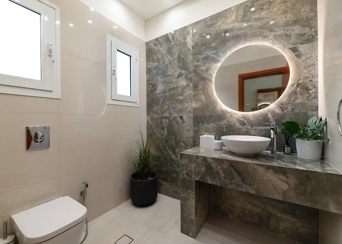 Excelencia New With Artistic Pool & Sea View