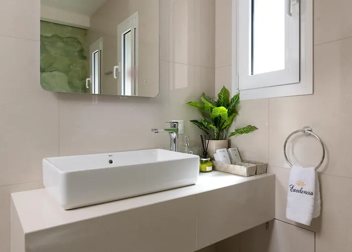 Excelencia New With Artistic Pool & Sea View ヴィラ *